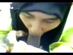 Shameless wench wearing Hijab gives head in dilettante fuck episode 